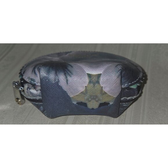 Henri Bendel Scalloped Edge Floral Coin Purse Zip Closure - Picture 5 of 7